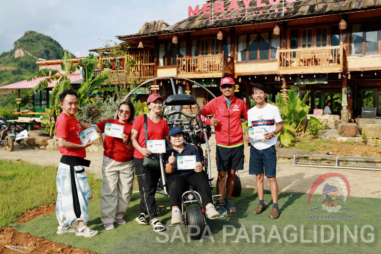 A busy day in the life of a Vietnamese paraglider pilot