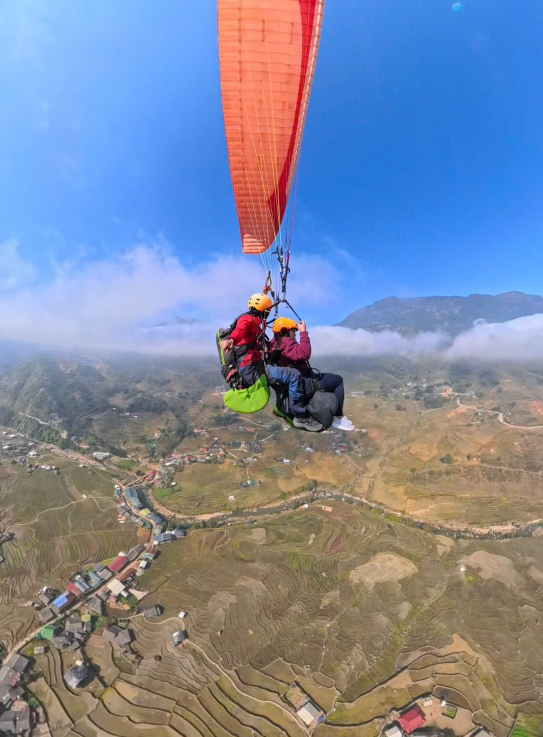 Paragliding Experience Review in Sapa (Thao Nguyen’s Blog)