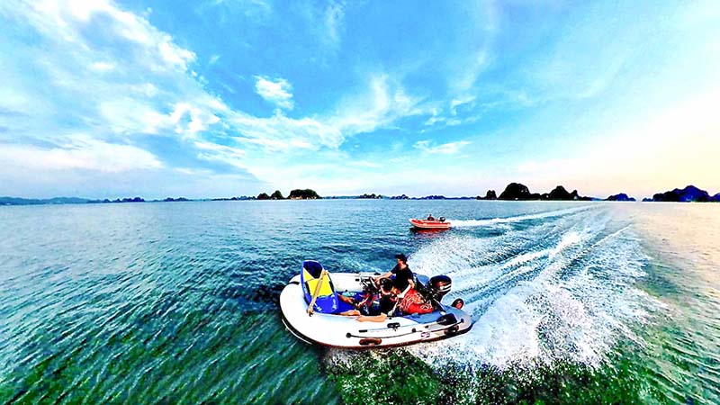 The Echoes of Thac Ba Lake culture and sports festival
