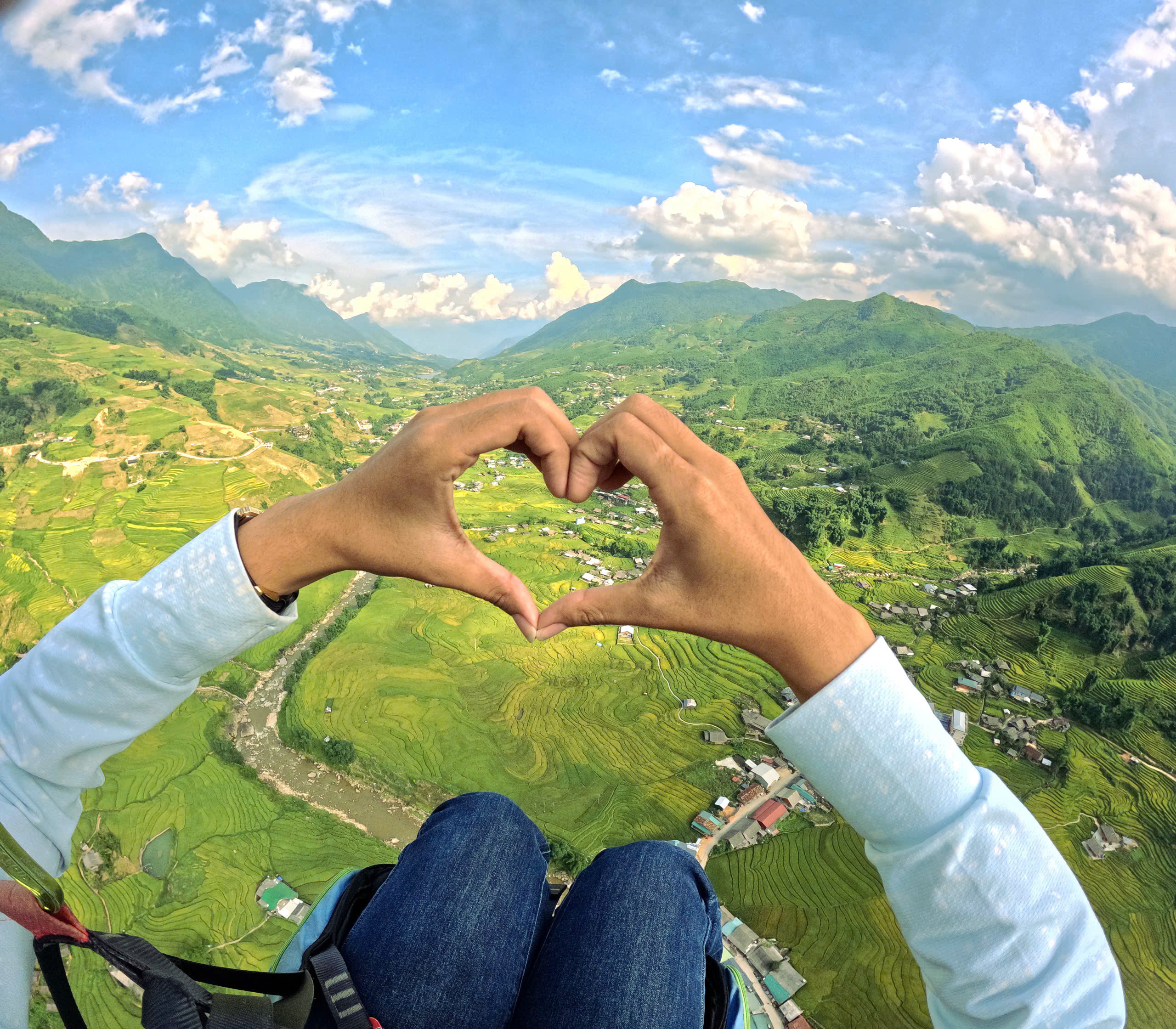 Paragliding in Sapa & Mu Cang Chai – Two Unique Flying Experiences in Northwest Vietnam