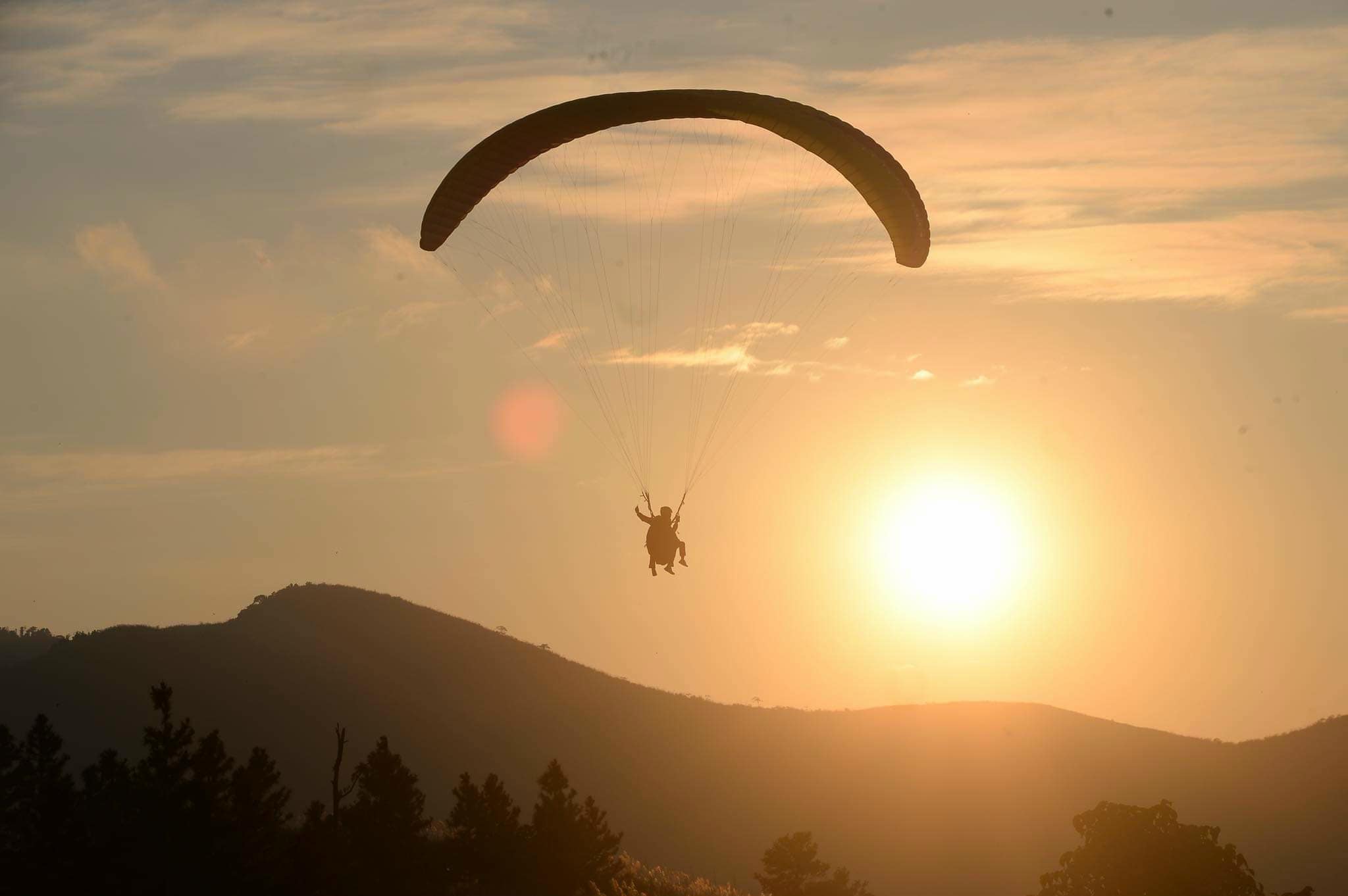 Weather Characteristics in Sa Pa and Their Impact on Paragliding Conditions