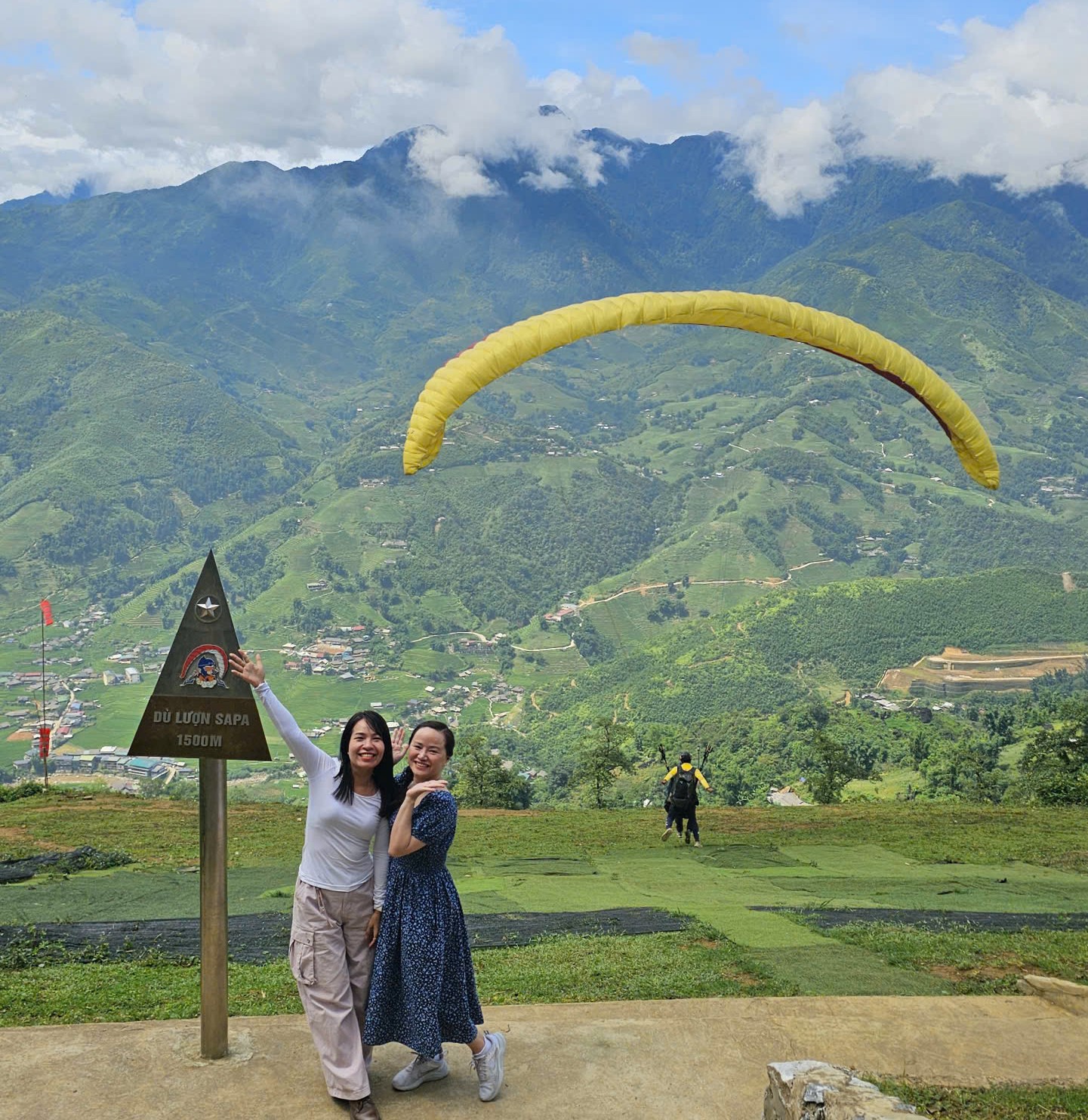 Sapa paragliding launch site at 1,500m overlooking Muong Hoa Valley