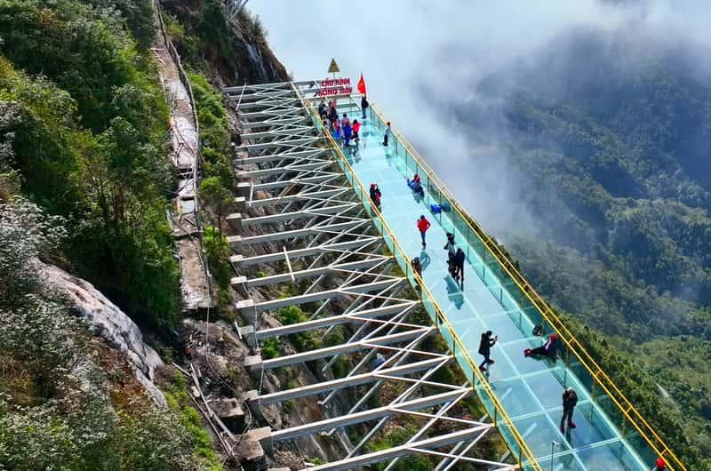 Rong May Glass Bridge Sapa Review (2026): Is It Worth It? Latest Ticket Prices & First-Hand Tips