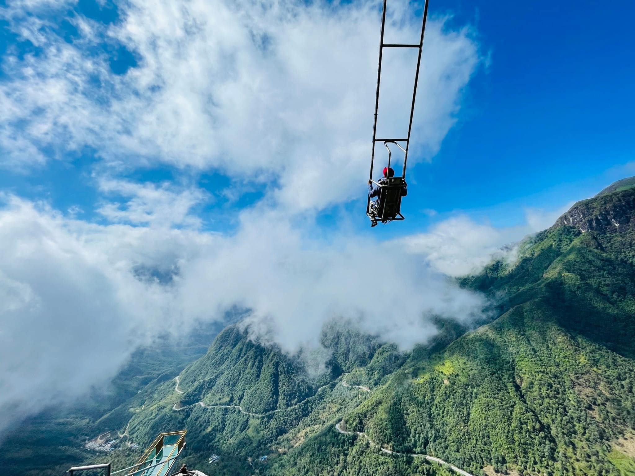 The Death Swing swinging out over the cliff edge at Rong May Tourist Complex