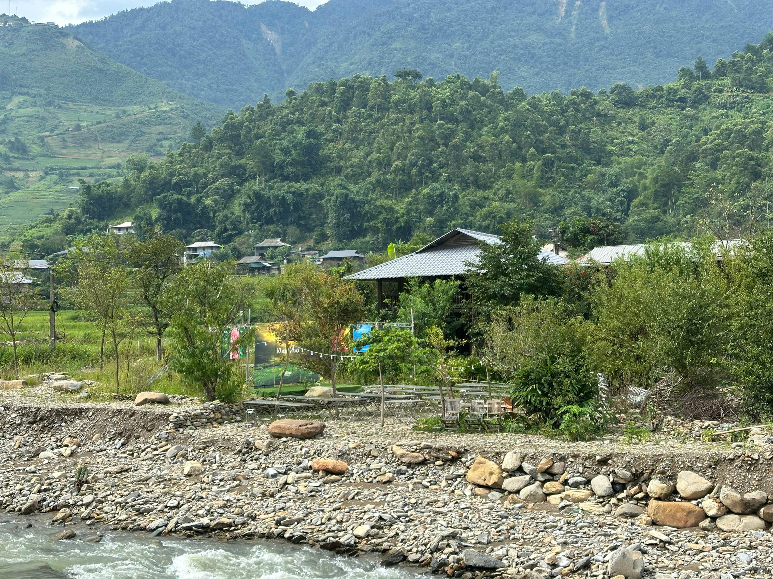 Nhà sàn homestay của người Thái trong bản Ít Thái