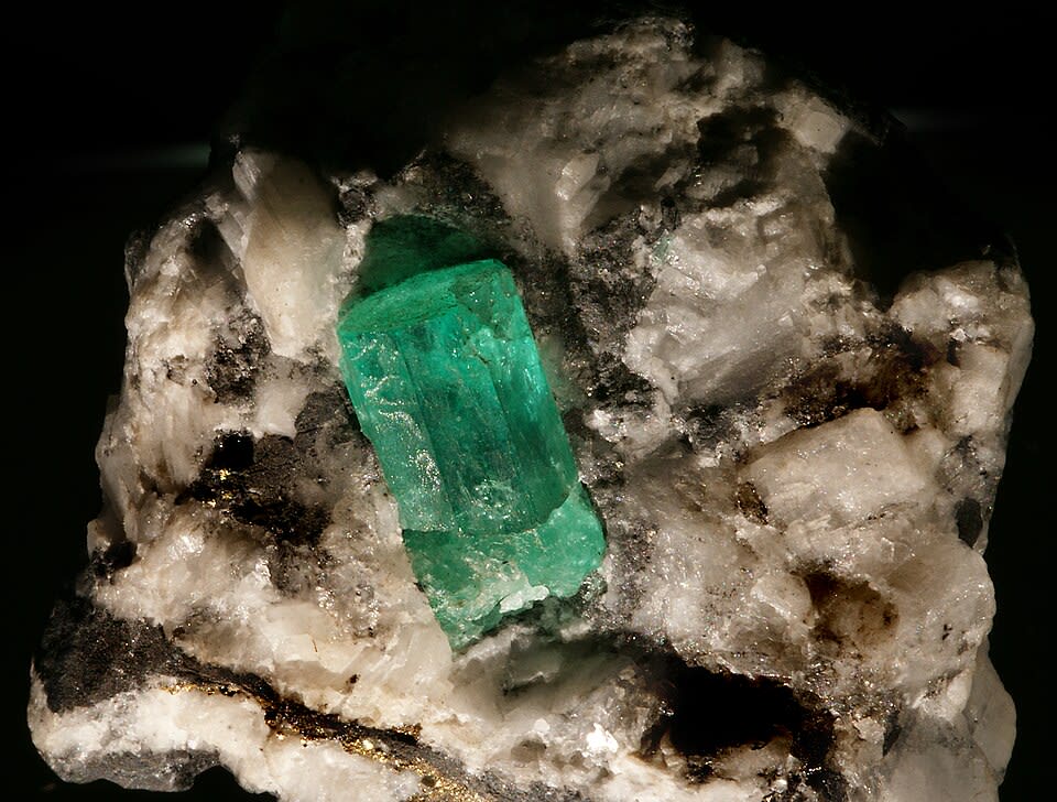Emerald reference photograph, identified by the source.