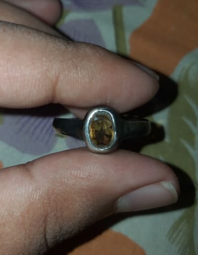 Yellow sapphire reference photograph, identified by the source.