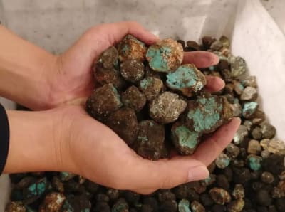 Turquoise reference photograph, identified by the source.