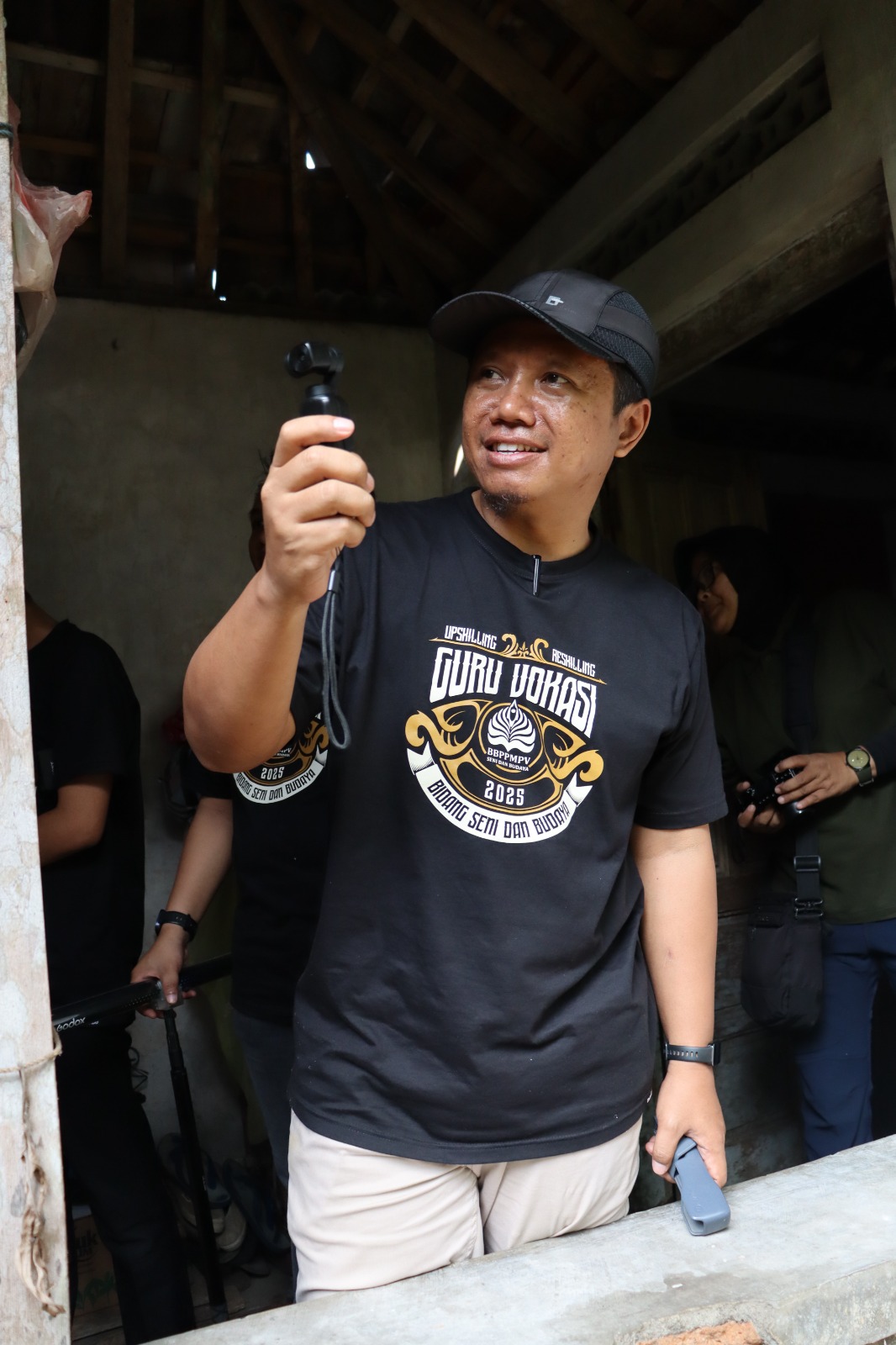 Giri Rahayu Bastian, S.Pd