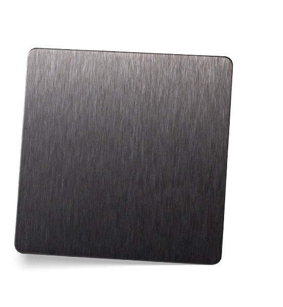 No. 4/Brush Finish — Black