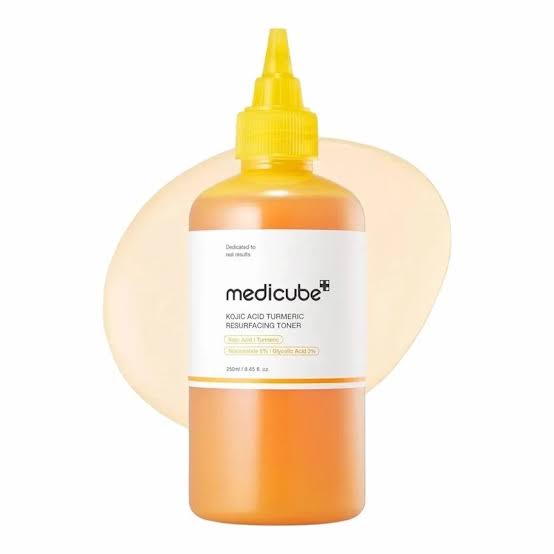 Medicube Kojic acid turmeric resurefcing toner