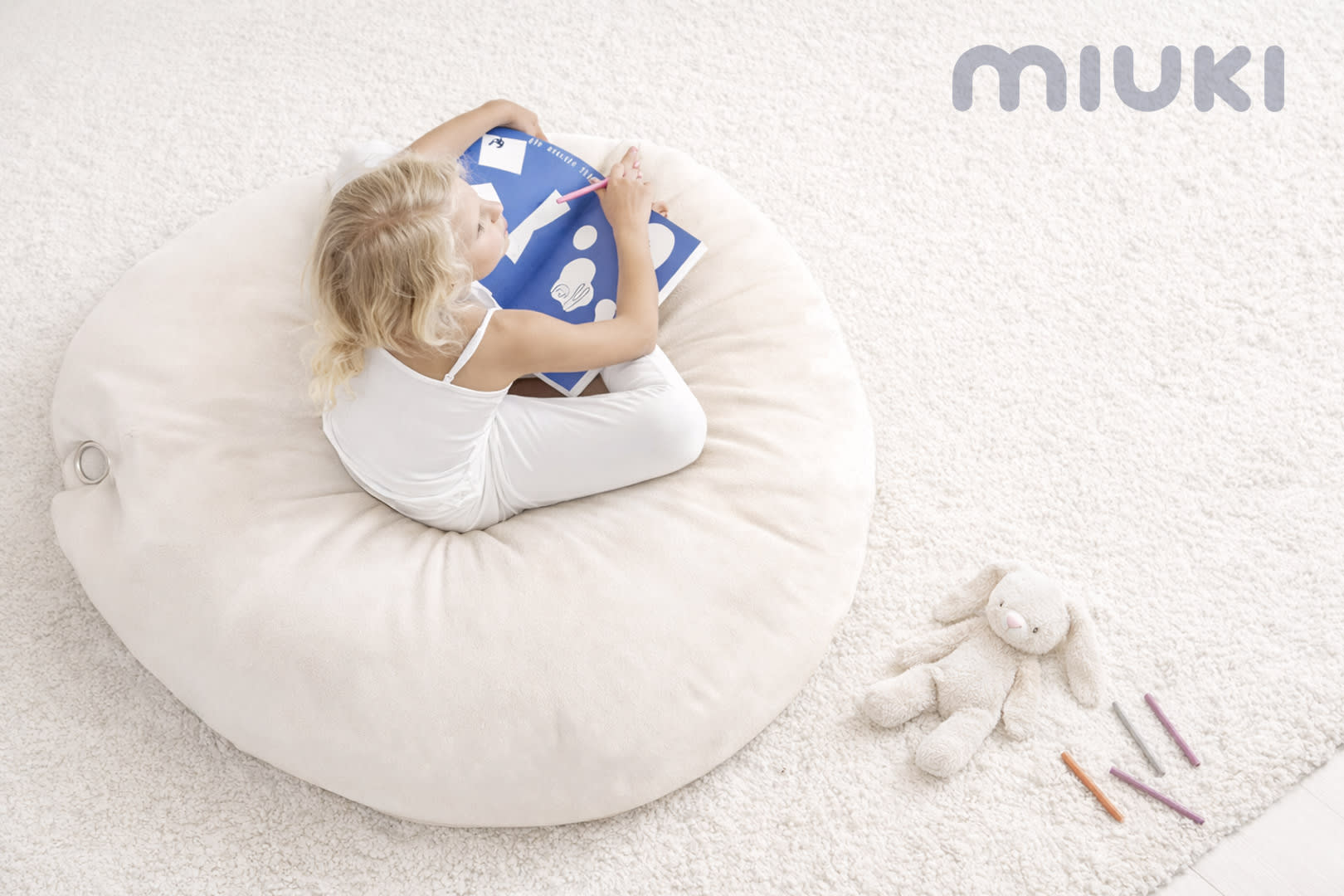 Pufy a alergie – co wybrać, jeśli masz w domu alergika?