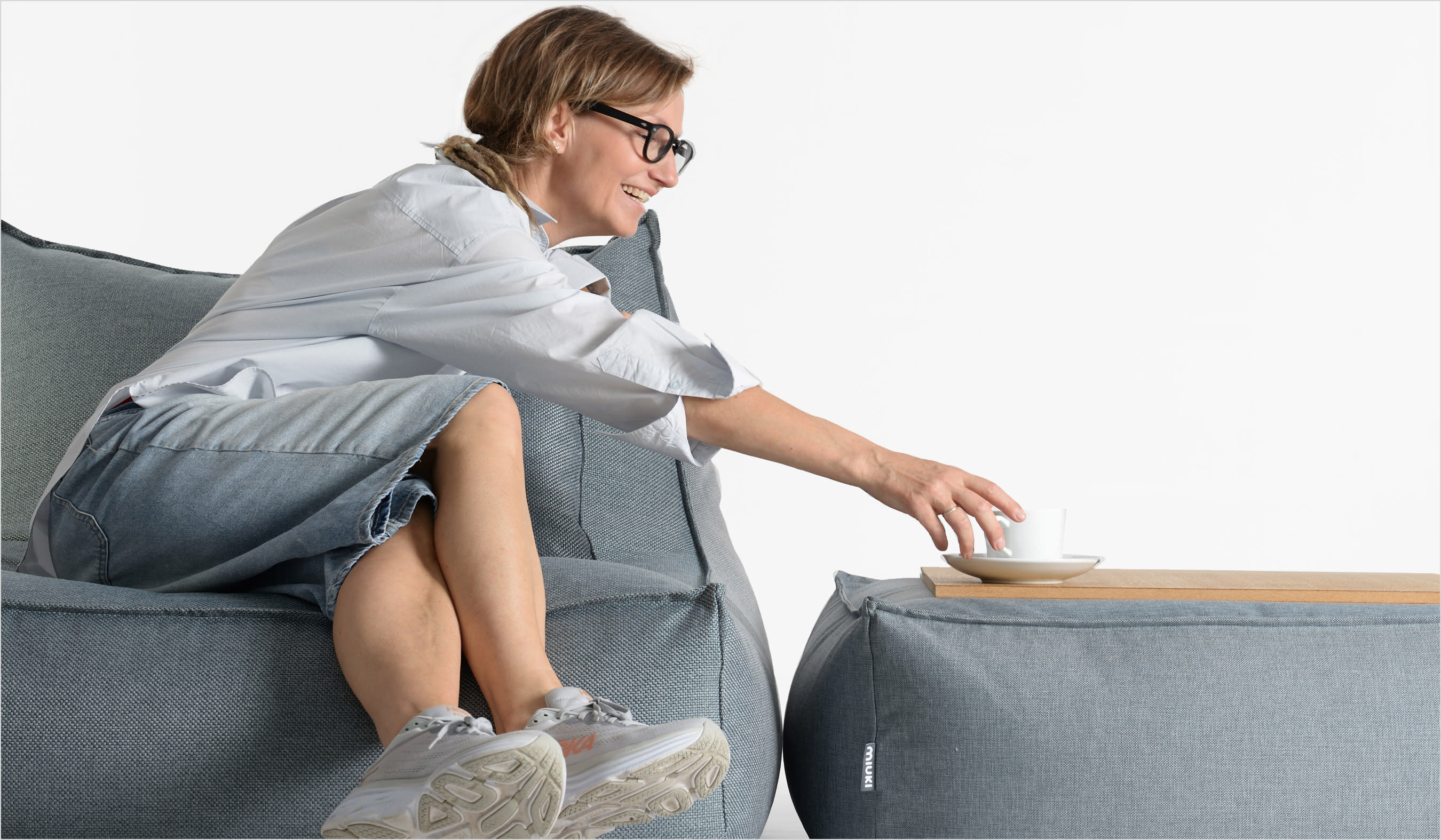 pufa z oparciem na taras i do ogrodu lazy w tkaninie dolcevita