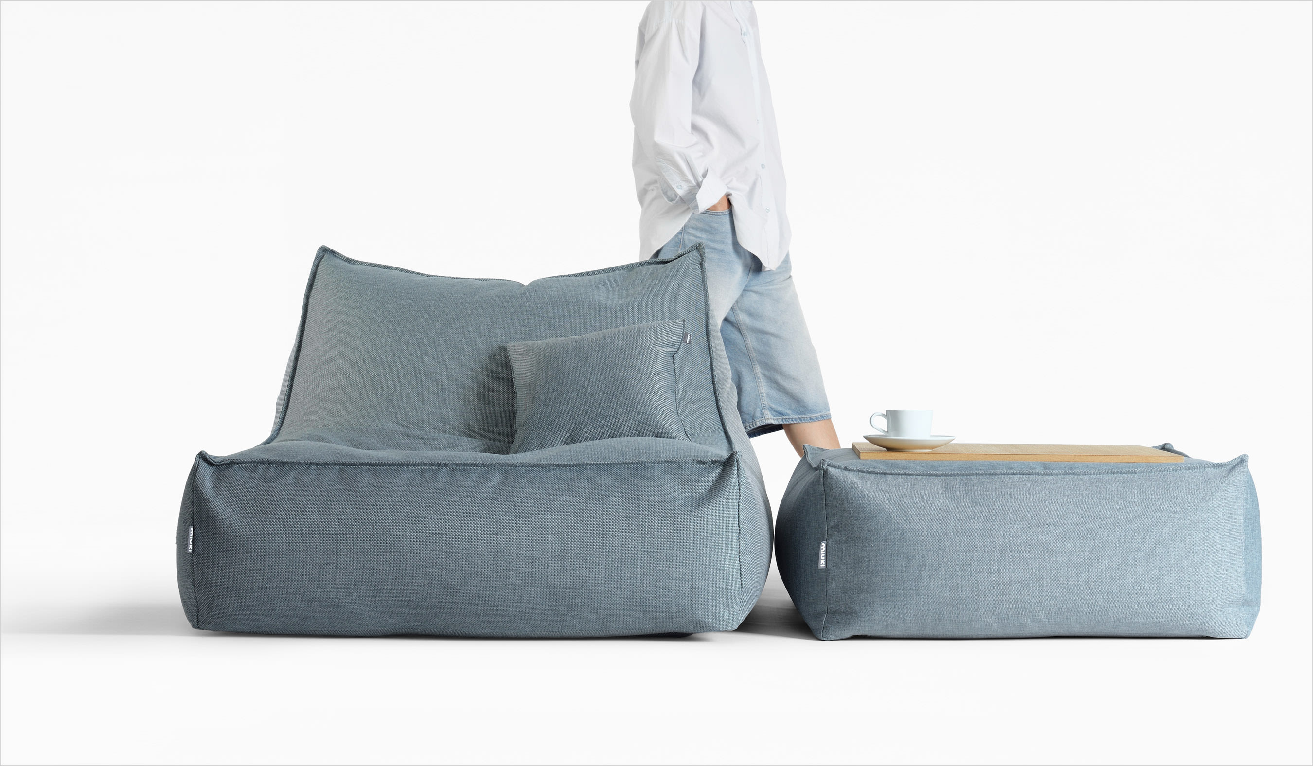 pufa z oparciem na taras i do ogrodu lazy w tkaninie dolcevita