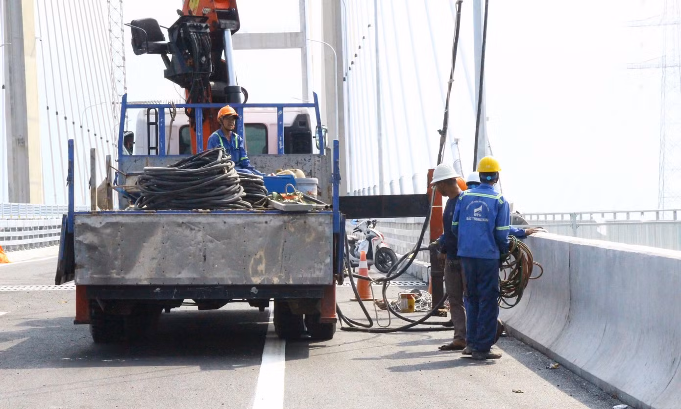 Cao tốc Bến Lức - Long Thành trước giờ thông tuyến- Ảnh 4.
