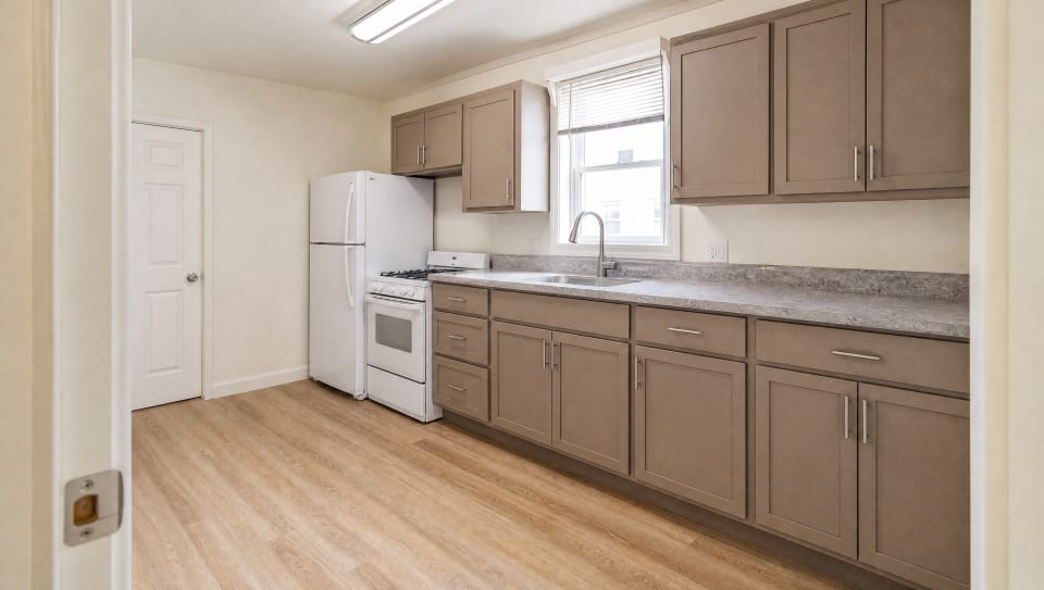 Cabinet refinishing in Malden, MA