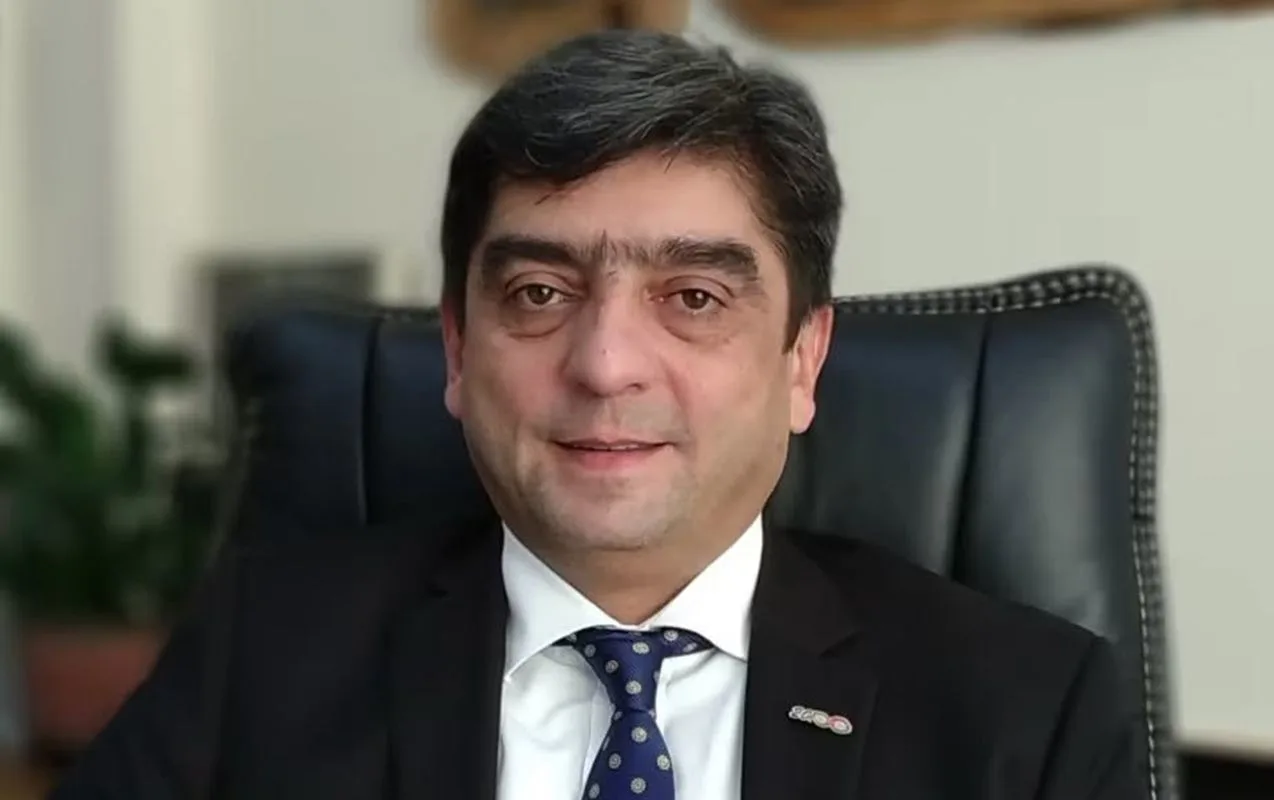 Bir qəzet elanından başlayan uğur hekayəsi...Ruslan Quliyevin əziz xatirəsinə