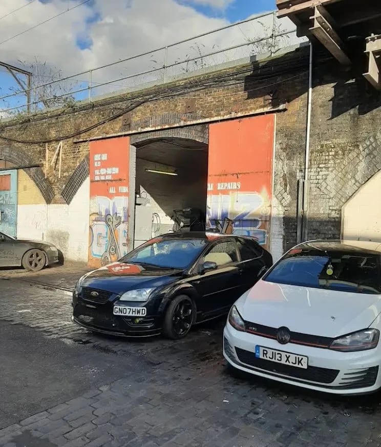 Reliance Autos Bow exterior — railway arches, Arnold Road E3