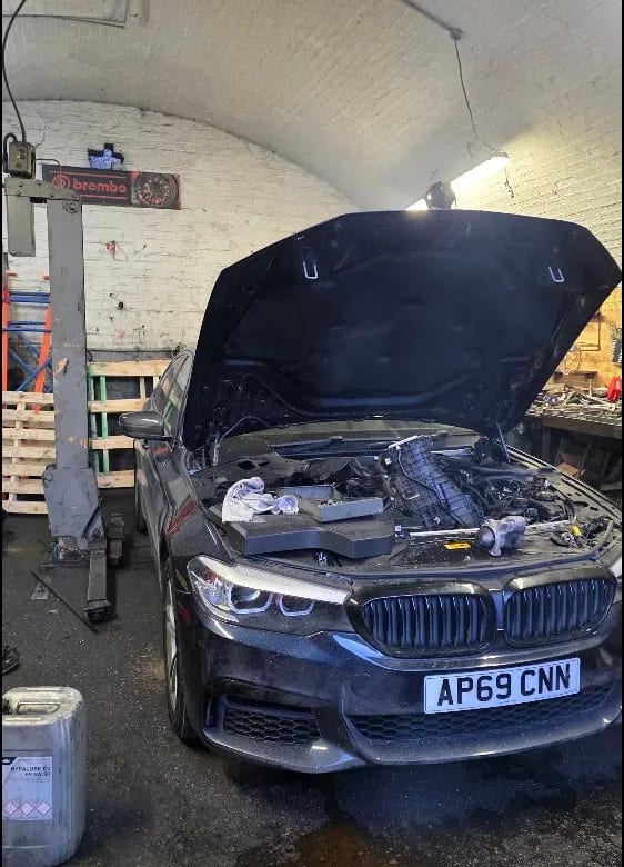 Reliance Autos workshop — Arnold Road Bow E3
