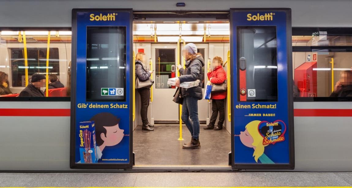 Publicité dans le métro