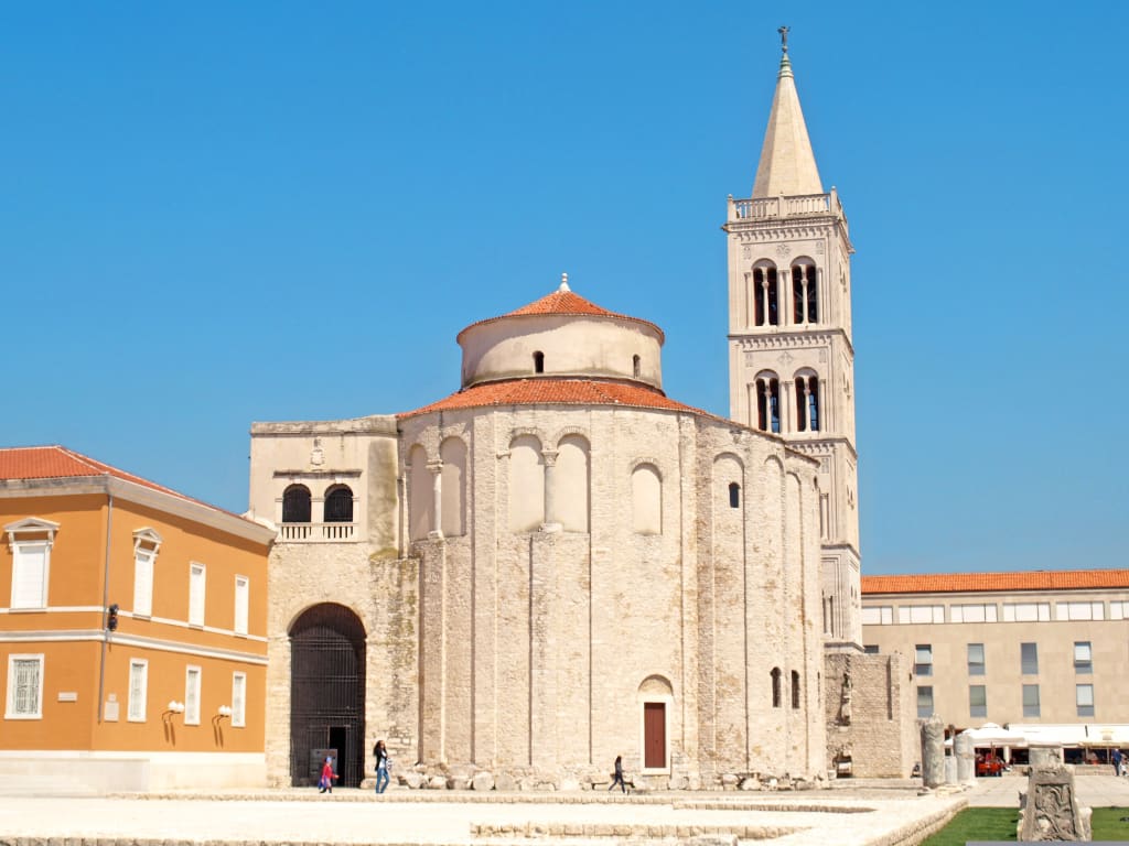 Cattedrale di Sant'Anastasia a Zara, con la sua imponente torre campanaria.