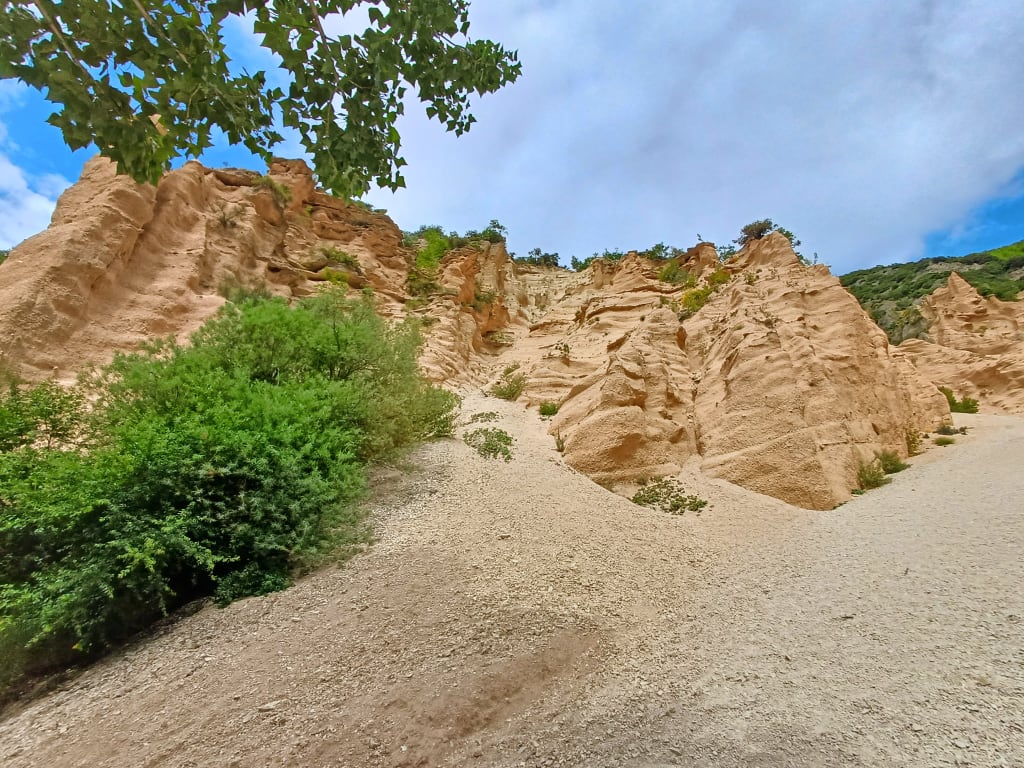 Parte del sentiero che conduce alle Lame Rosse, Fiastra.