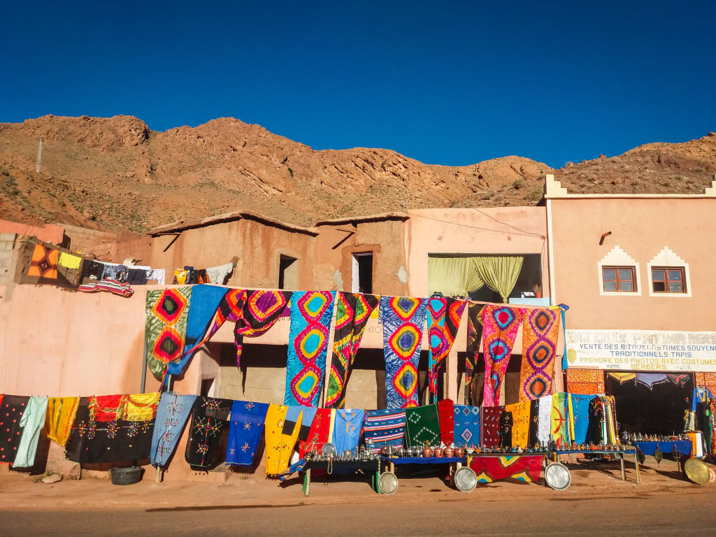 Un viaggio equo-solidale tra il deserto e le kashba Rossana Rinaldi