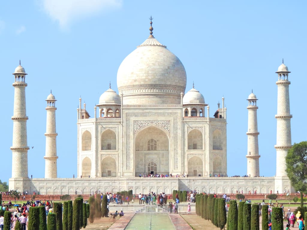 Il Taj Mahal ad Agra, iconico mausoleo patrimonio UNESCO e simbolo dell’India