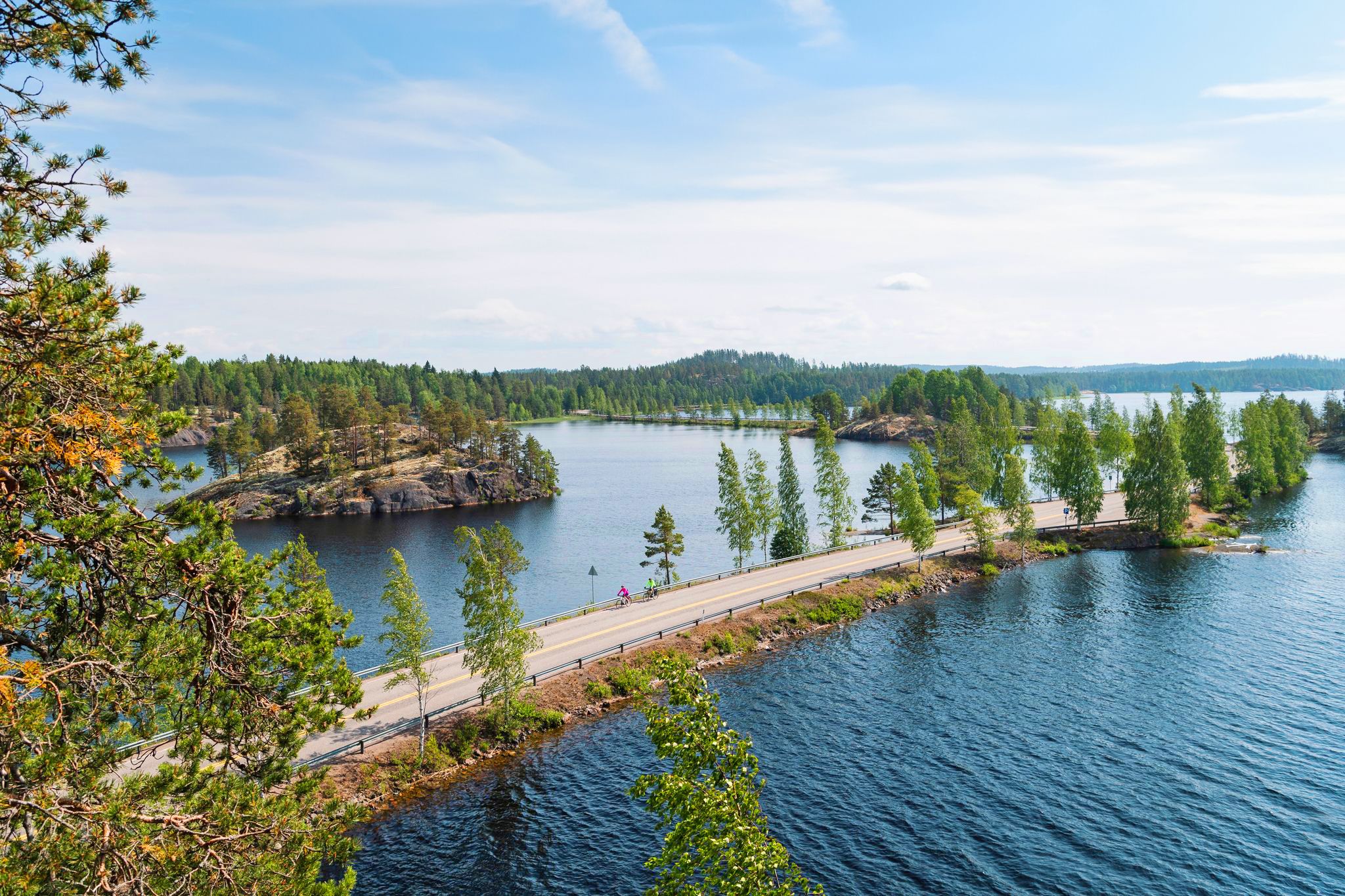 Percorso ciclabile tra la natura incontaminata, viaggiare in bici con "Girolibero", Finlandia