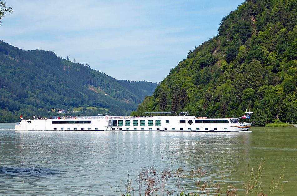 river cruise ship Arkona