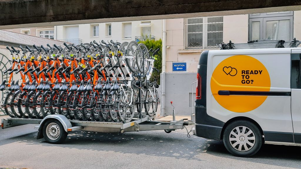 Furgone di noleggio biciclette Girolibero in Italia