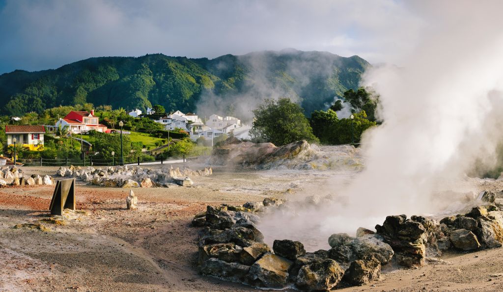 Caldeiras di Furnas con vapori geotermici, São Miguel, Azzorre