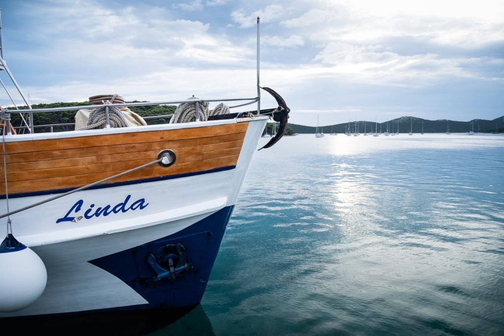 Barca "Linda" ormeggiata in porto in Croazia.