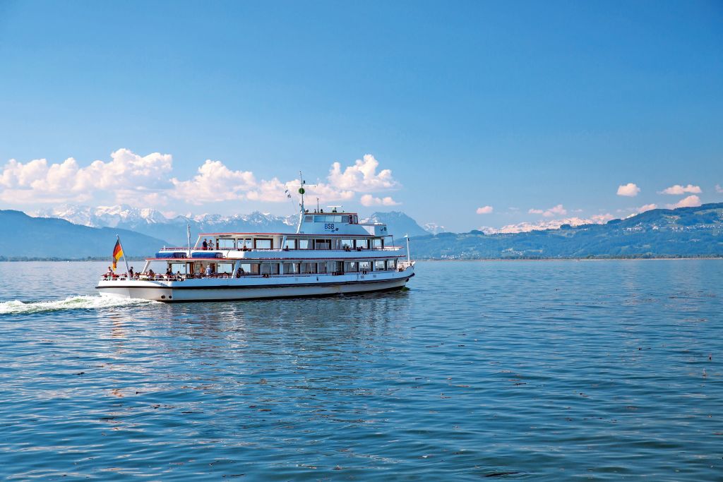 Barca sul Lago di Costanza, viaggio tra Germania, Svizzera e Austria.