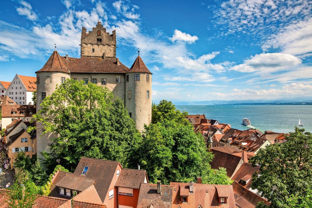 Veduta del castello medievale di Meersburg, Lago di Costanza.