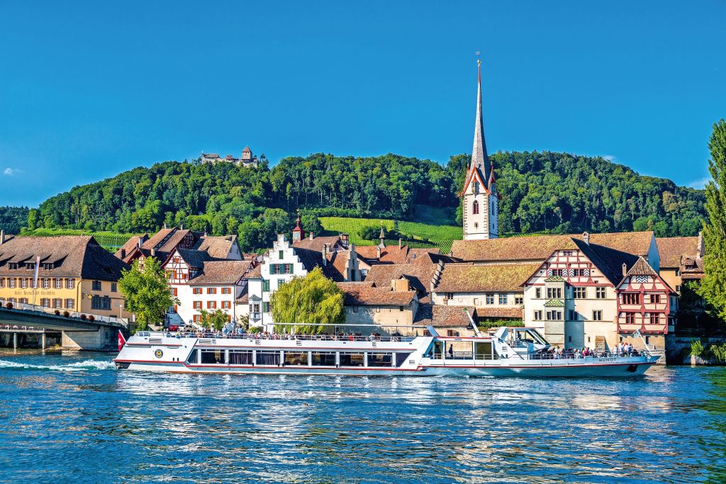 Vista panoramica di Stein am Rhein con case a graticcio, Svizzera.