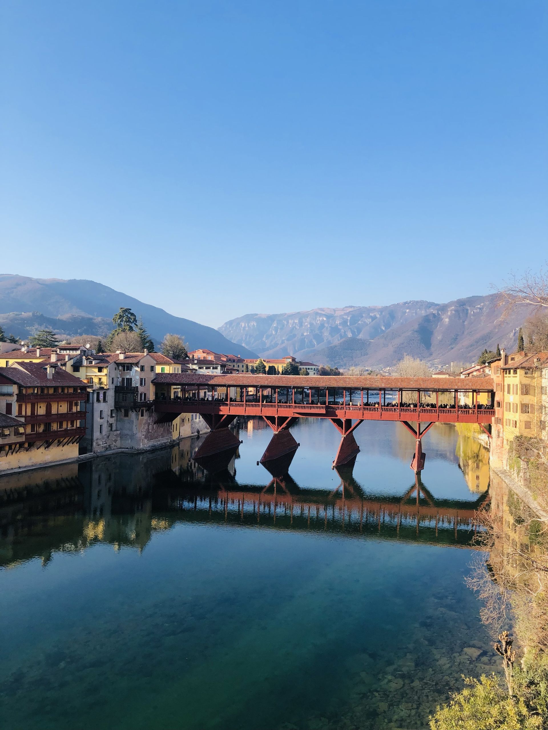 Vista sull'antico ponte di Bassano del Grappa, Vicenza