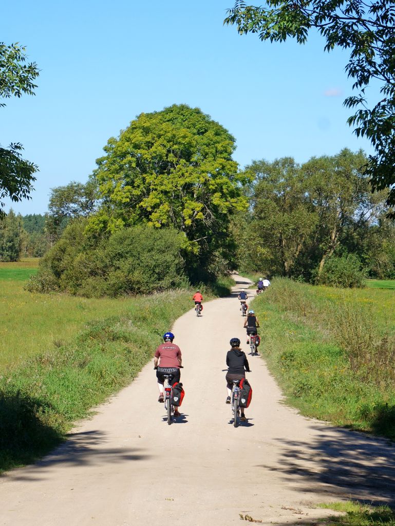 Famiglia in bicicletta in viaggio con Girolibero in Polonia