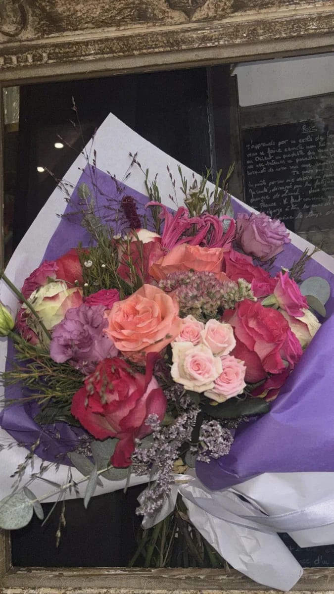 Bouquet de roses rose & pêche — Leïla Fleurs Clichy