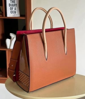 Sac Cabas Élégance Contrastée Camel & Rouge