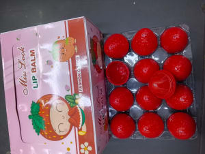 Strawberry lip balm 12 pcs