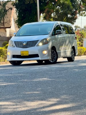 *Toyota alphard IT*