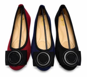 Closed shoes