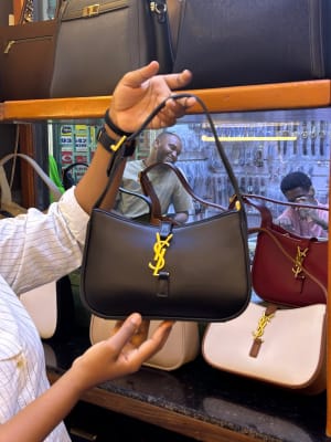 Sac à Main Femme Noir Élégant – Style Classique