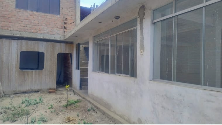 VENDO CASA Y BUNKER VENTANILLA PACHACUTEC