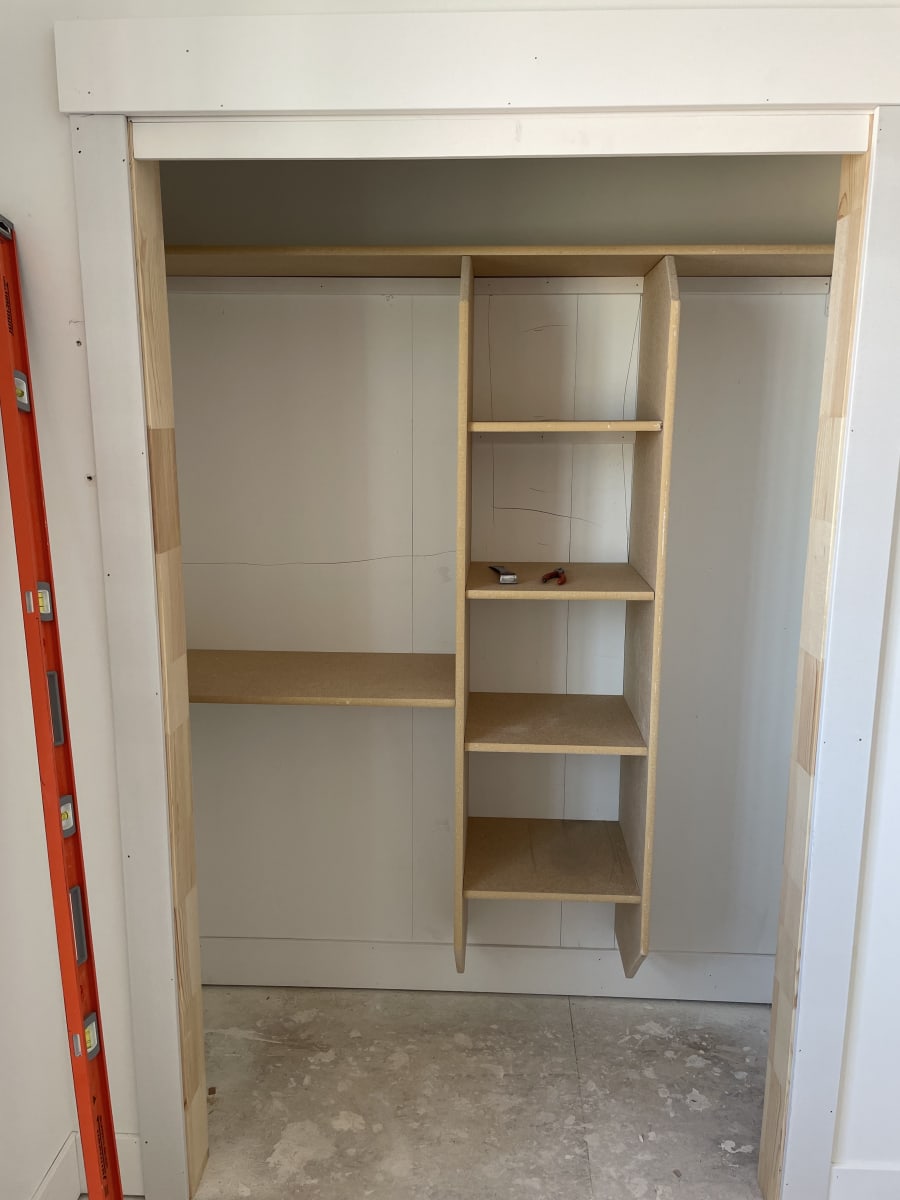 custom closet layout