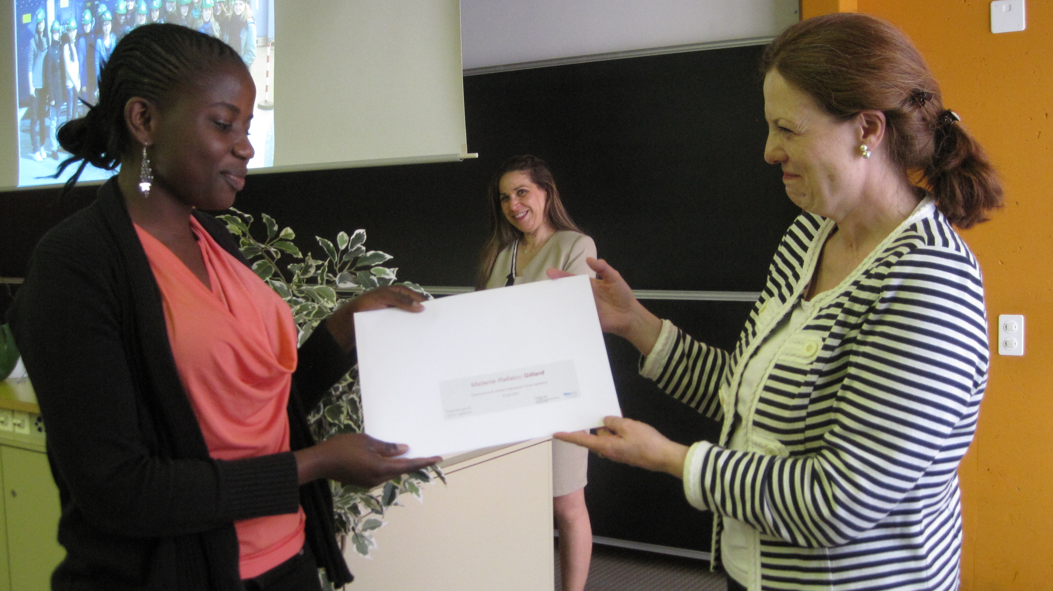 image 11 de la cérémonie de remise des diplômes de l'APFI 2012-2013