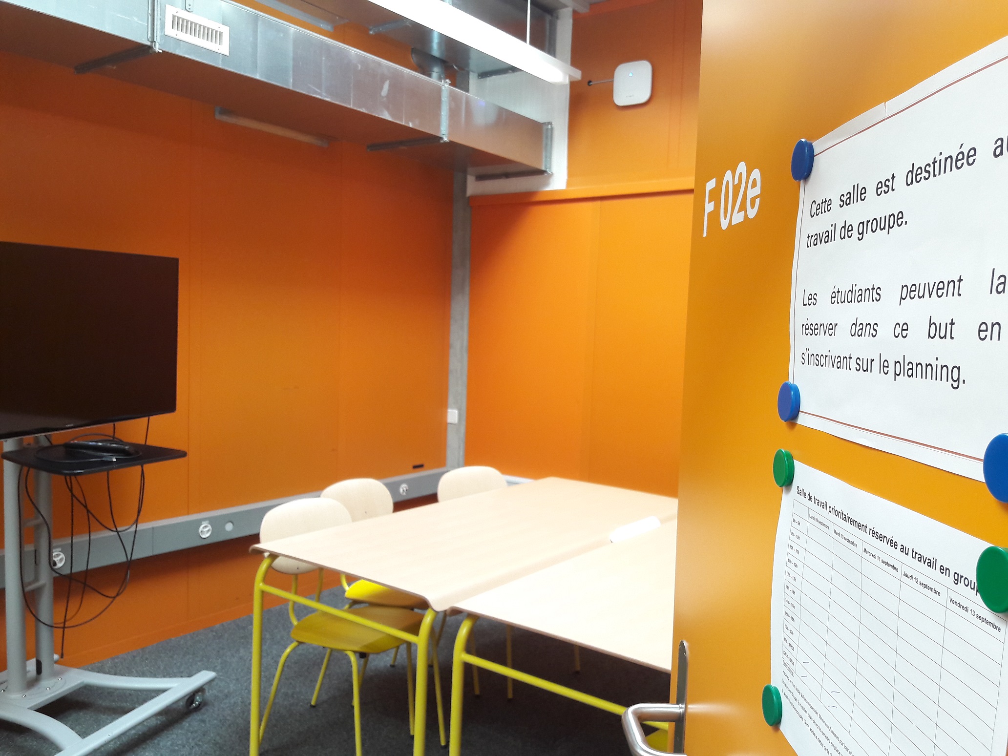 picture of the group work room