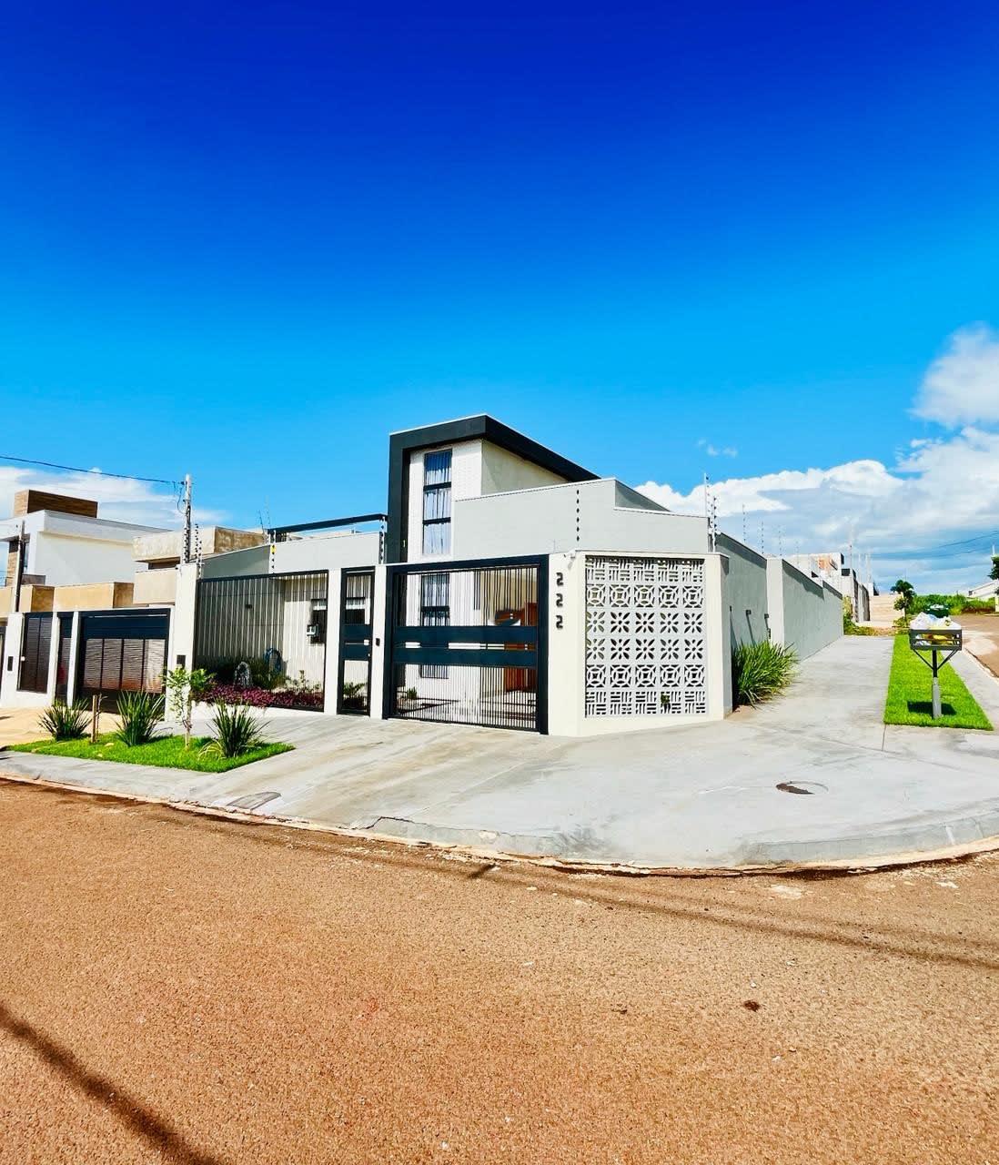 Casa mobiliada à venda no Jardim Munique em Maringá