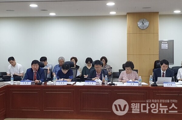 '취약계층의 연명의료 결정과 웰다잉 정책방향' 토론회 ©웰다잉시민운동